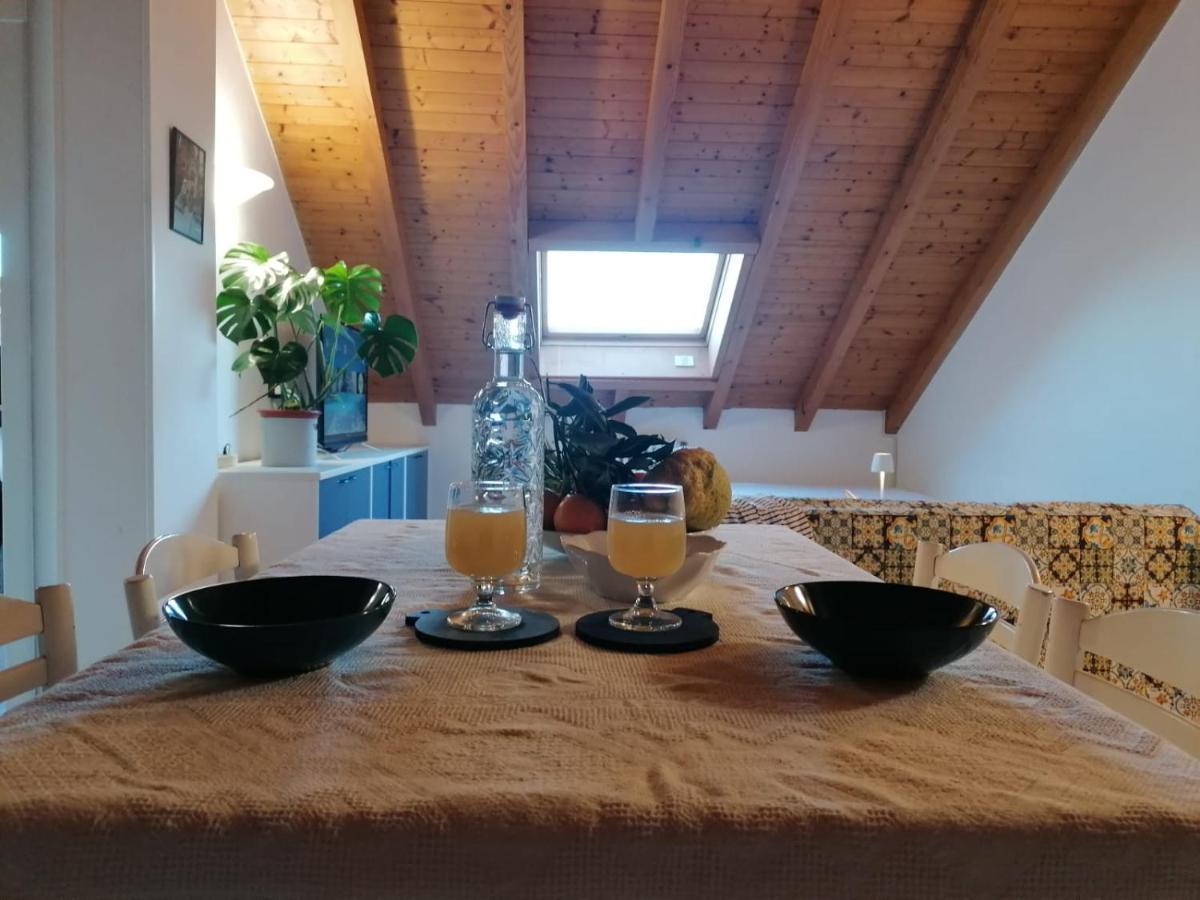 Hotel La Rondinella 카네로 리비에라 외부 사진