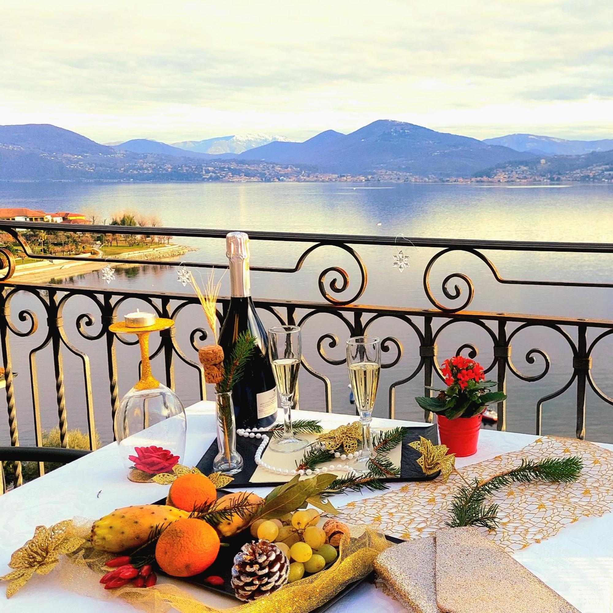 Hotel La Rondinella 카네로 리비에라 외부 사진